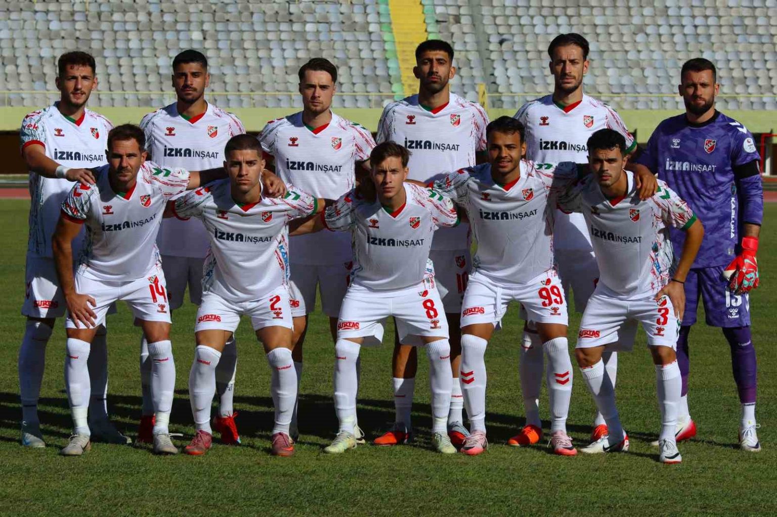 karsiyaka-kayipsiz-bir-sekilde-yoluna-devam-ediyor