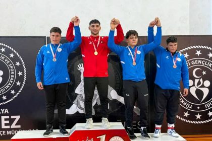 manavgatli-gurescilerden-cifte-sampiyonluk
