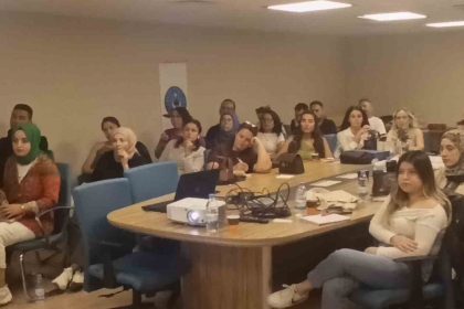 manavgatta-saglik-calisanlarina-ekg-egitimi