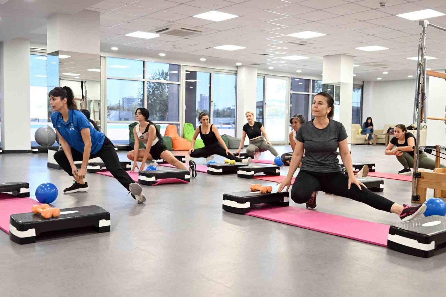 mersinde-kadinlara-ucretsiz-pilates-destegi