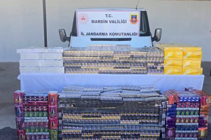 midyatta-minibuste-2-milyon-liralik-kacak-sigara-operasyonu