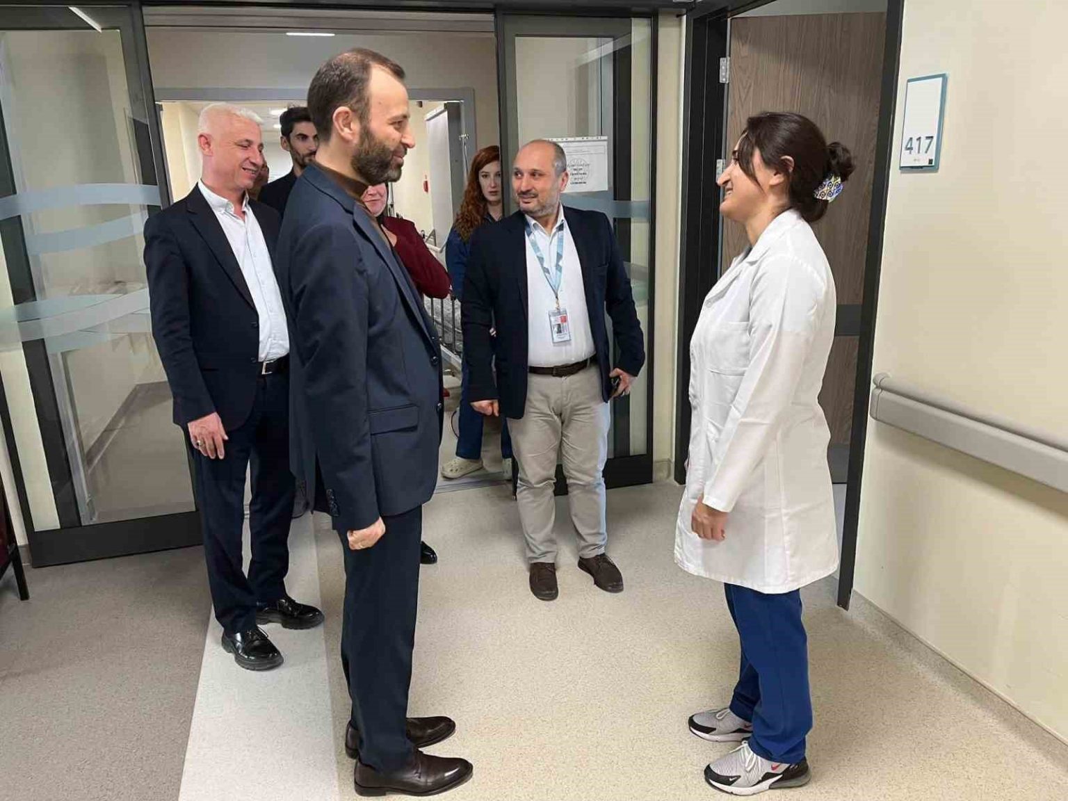 milletvekili-bayirci-tedavi-surecinin-ardindan-ilk-ziyaretini-kutahya-sehir-hastanesine-yapti