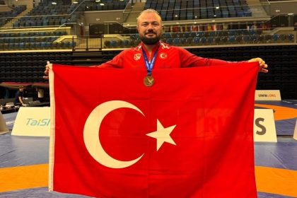 milli-guresci-saricicek-dunya-ucuncusu-oldu