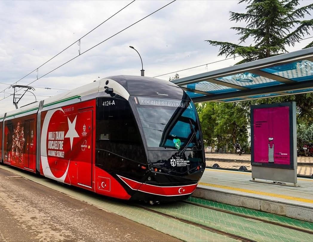 milli-mac-saatinde-tramvay-ucretsiz
