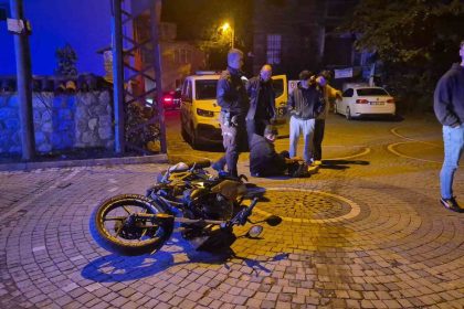 polisi-gorunce-kacan-motosikletli-kaza-yapinca-yakalandi