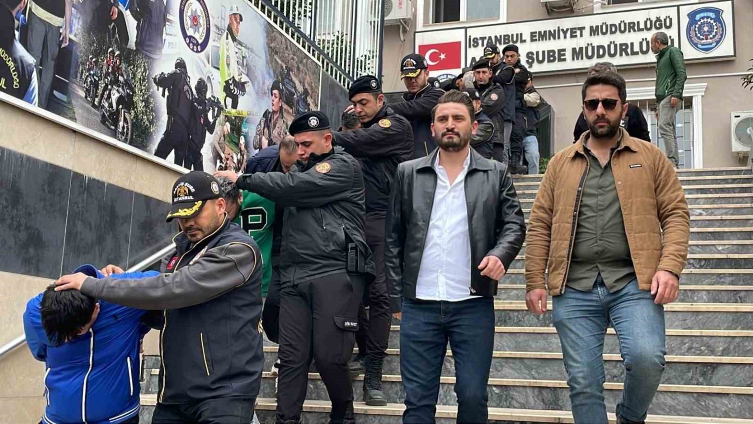 sahte-faturayla-127-milyon-liralik-haksiz-kazanc-saglayan-ceteye-operasyon-29-gozalti