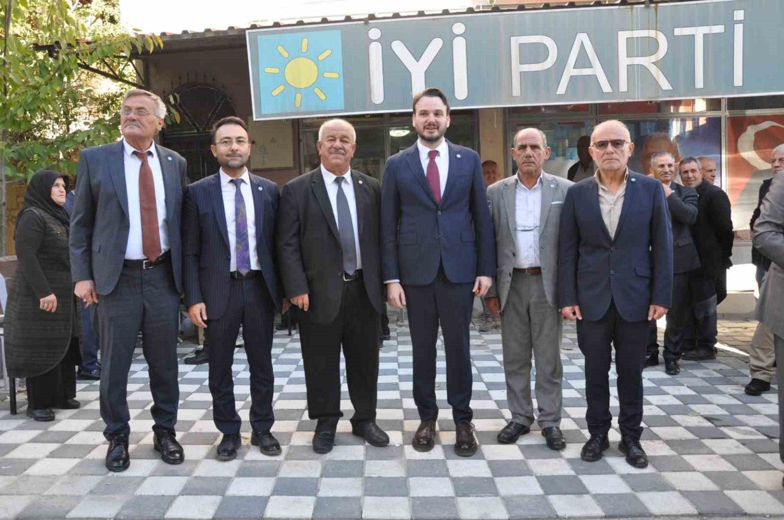 selendi-iyi-partide-ilhan-turk-donemi