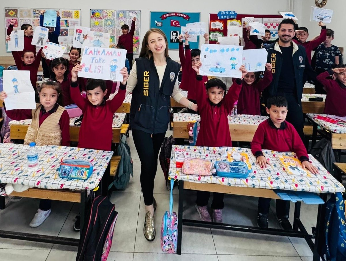 siberay-ekibinden-ogrencilere-guvenli-internet-egitimi