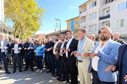 simavdaki-buyuk-hayir-ve-yagmur-duasina-binlerce-kisi-katildi