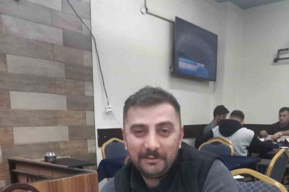 sivasta-okeyde-5-yillik-rekabet-davul-zurnali-kutlamayla-son-buldu