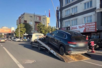 sosyal-medya-paylasimi-ihbar-sayildi-drift-atan-surucunun-ehliyetine-60-gun-el-konuldu