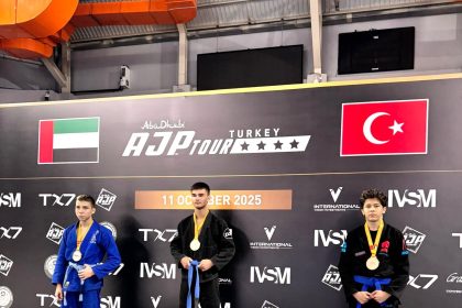 yakin-dogu-koleji-ogrencisi-deniz-turandan-ajp-turkiye-jiu-jitsu-sampiyonasinda-2-madalya