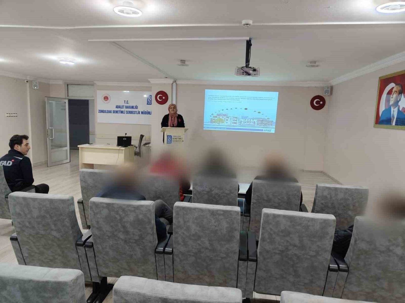 zonguldakta-afet-bilinci-semineri-duzenlendi