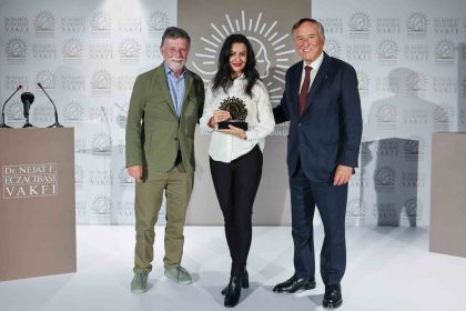 2025-beyhan-eczacibasi-odulu-koray-avci-cakmanin-oldu