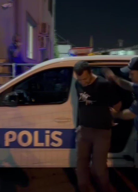 antalyada-21-yil-ceza-aldi-adanada-yakalandi