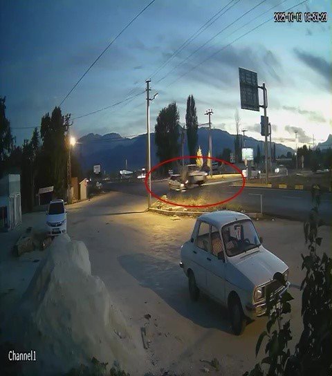 antalyada-hafif-ticari-aracla-otomobil-carpisti-4-yarali