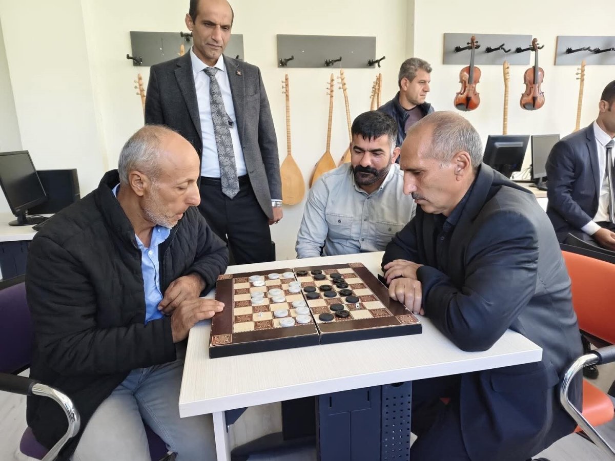 aricaktaki-dama-turnuvasinda-yari-final-heyecani