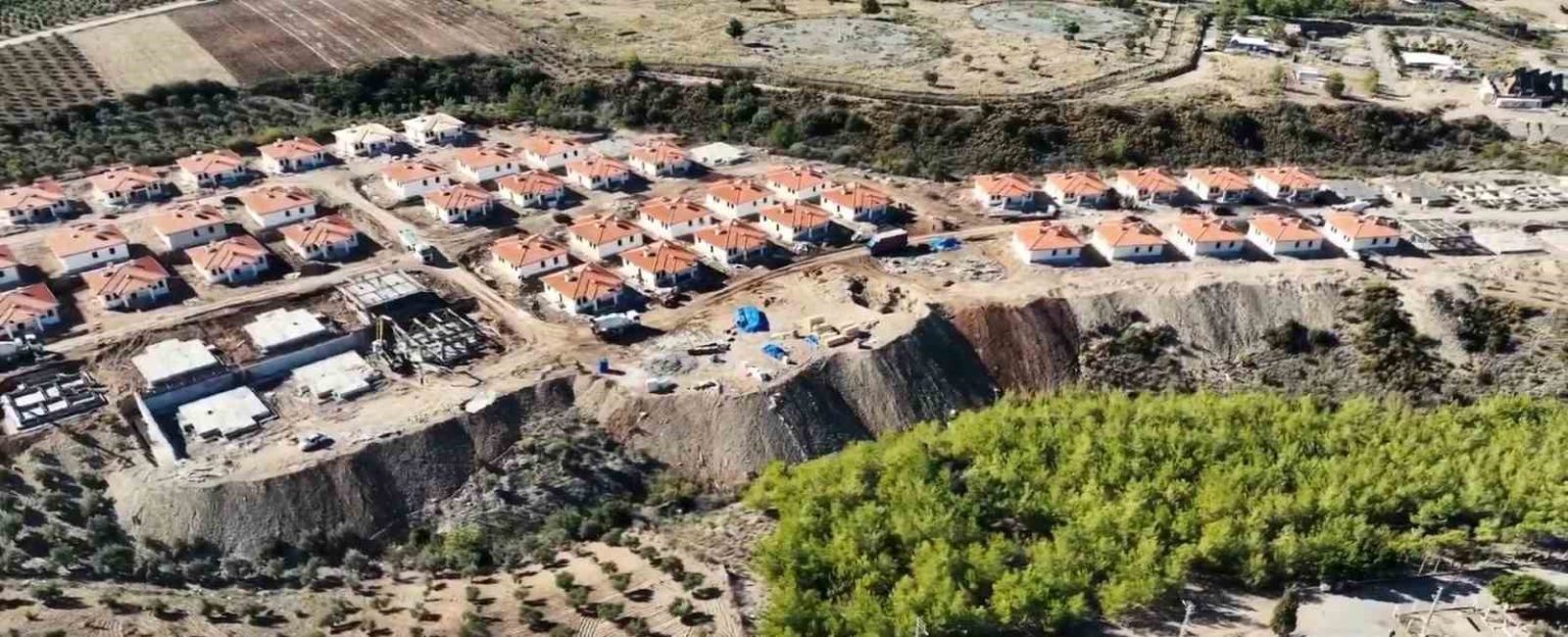 arpaderesi-mahallesinde-2-etap-kirsal-afet-konutlari-yukseliyor