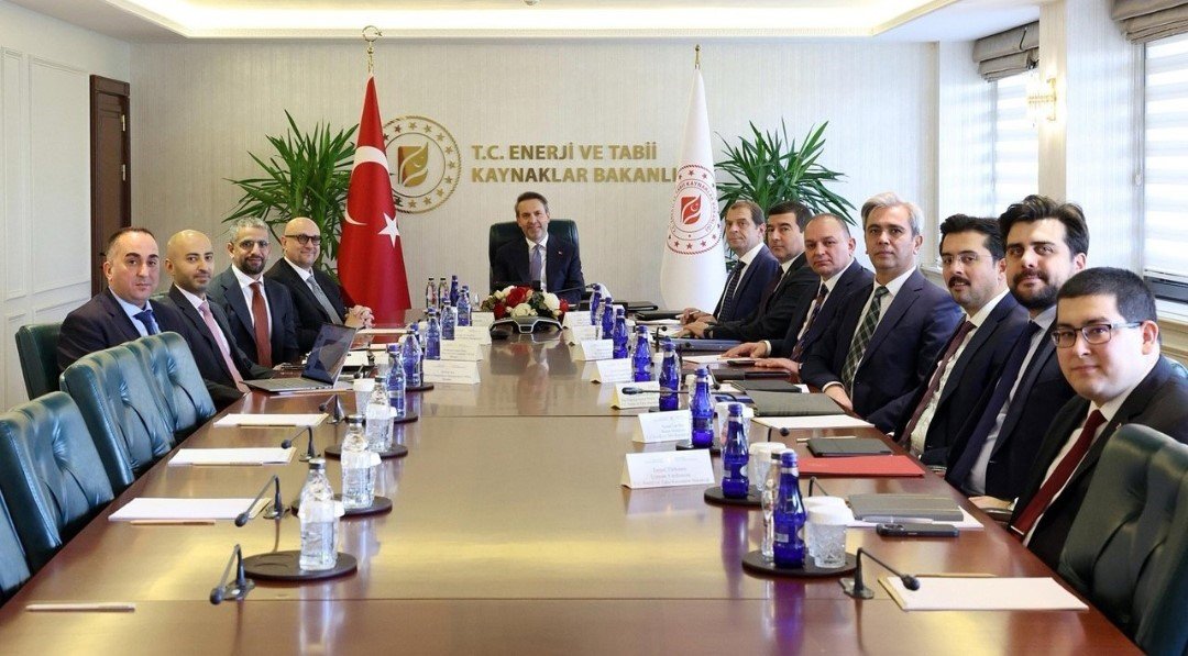 bakan-bayraktar-masdar-ceosu-ramahiyi-kabul-etti