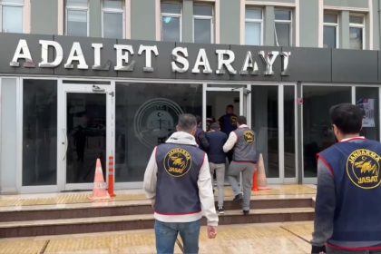 balikesirde-18-yillik-cinayeti-jasat-aydinlatti-oglunun-kan-ornegiyle-kimligi-belirlendi
