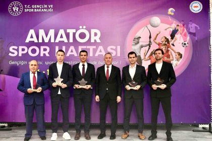 balikesirde-amator-spor-haftasi-sporun-enleri-odul-toreni-ile-sona-erdi