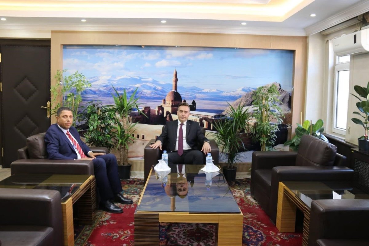 baskan-duraktan-emniyet-muduru-ondere-hayirli-olsun-ziyareti