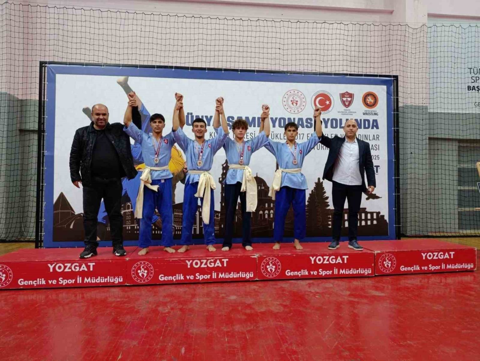 bilecikli-guresci-mikail-zaloglundan-turkiye-sampiyonlugu