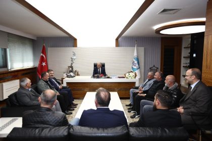 buyukkilic-hal-esnafini-makaminda-agirladi