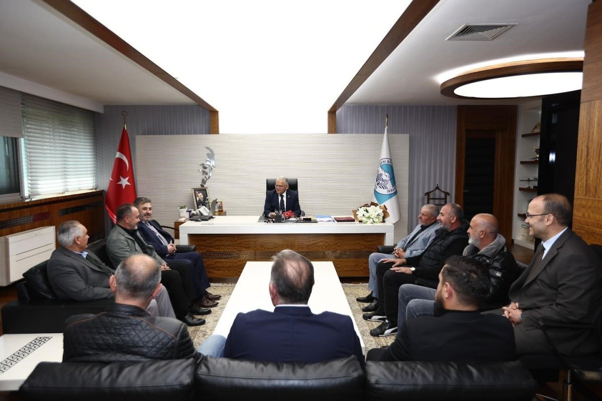 buyukkilic-hal-esnafini-makaminda-agirladi