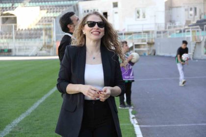 denizlili-kadin-denetci-turkiyede-bir-ilke-imza-atti