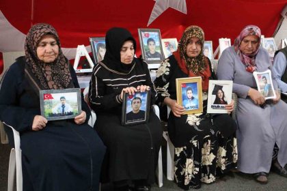 diyarbakir-anneleri-evlat-nobetini-kararlilikla-surduruyor