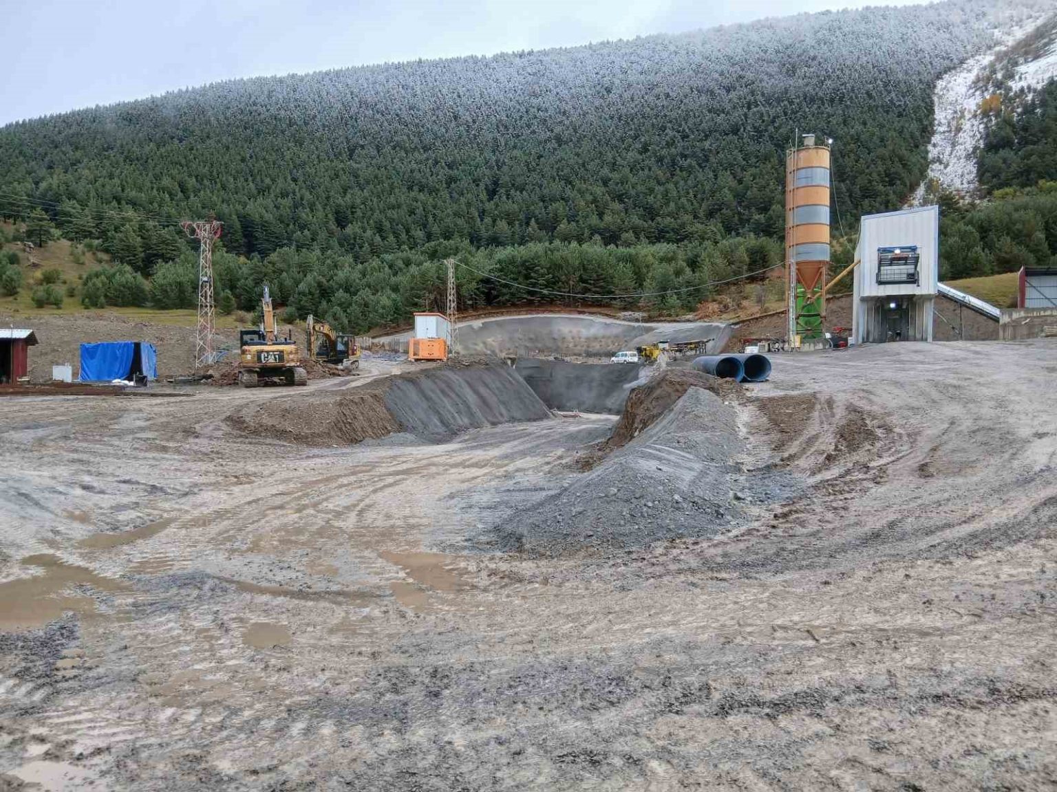 ilgar-dagi-tunelinde-calismalar-iki-ayri-noktadan-surduruluyor