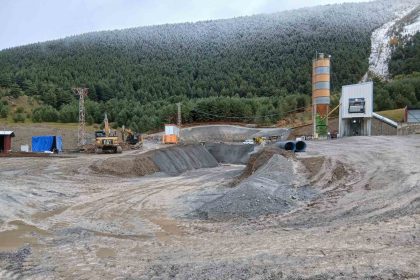 ilgar-dagi-tunelinde-calismalar-iki-ayri-noktadan-surduruluyor