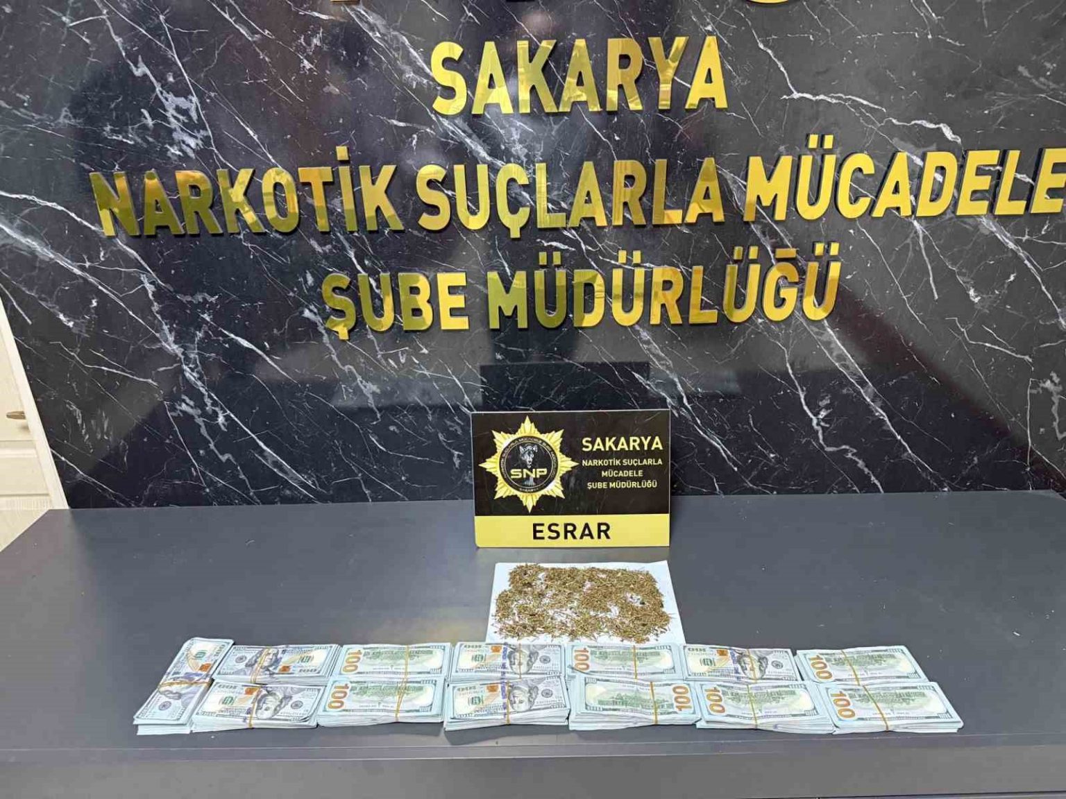istanbuldaki-kuyumcu-soygunundaki-130-bin-dolar-sakaryada-ele-gecirildi