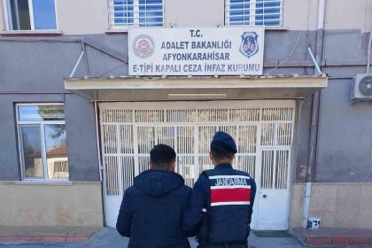 jandarma-16-yil-hapis-cezasiyla-aranan-sahsi-yakaladi