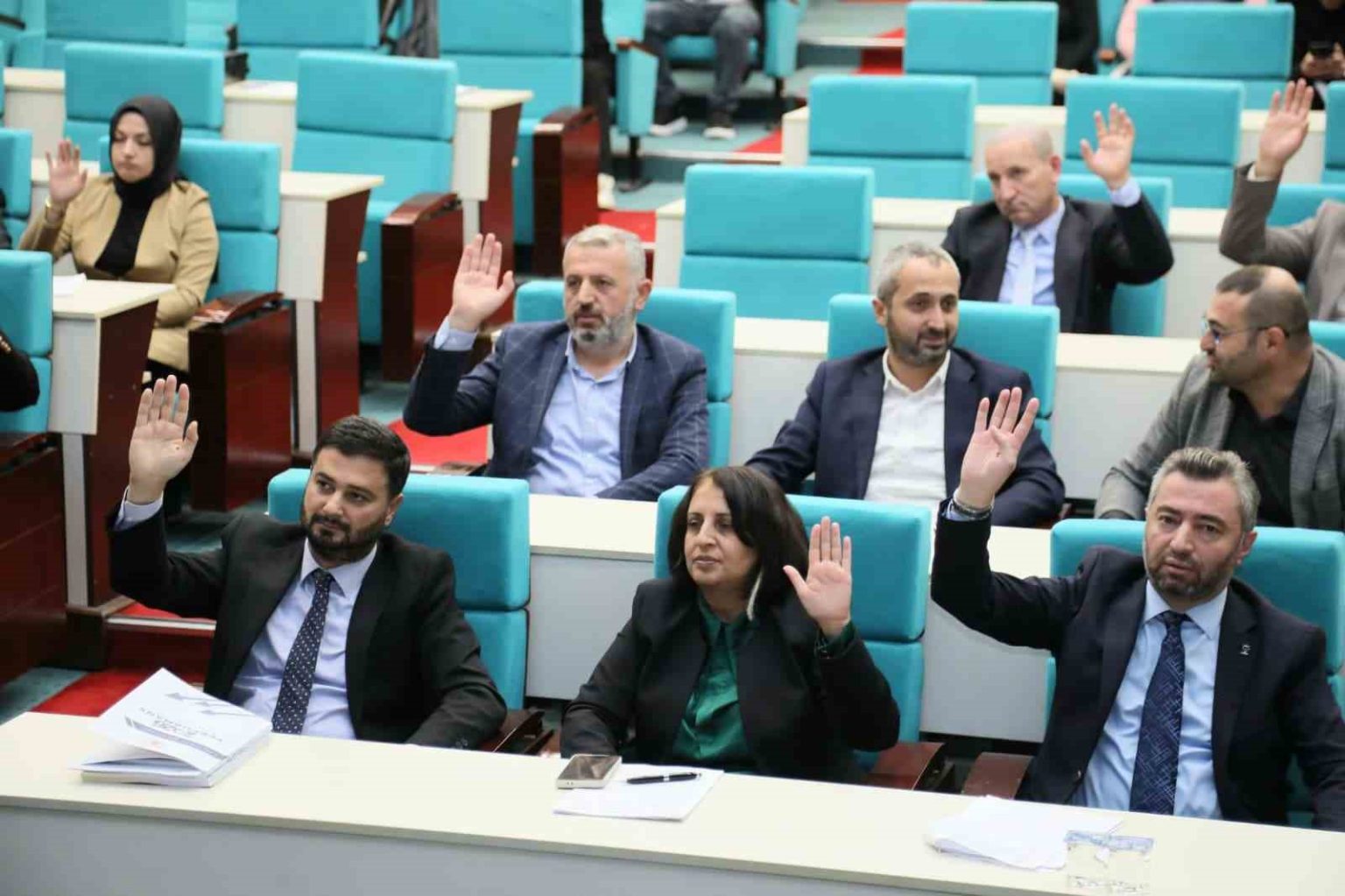 kagithane-belediyesinin-2026-mali-yili-butcesi-ve-performans-programi-mecliste-kabul-edildi