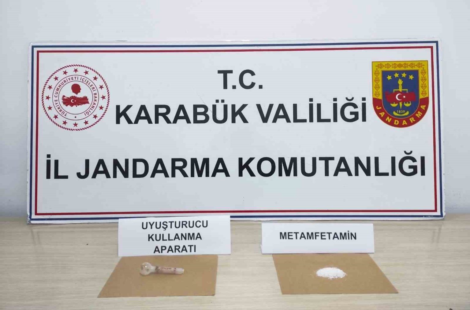 karabukte-jandarmadan-uyusturucu-operasyonu