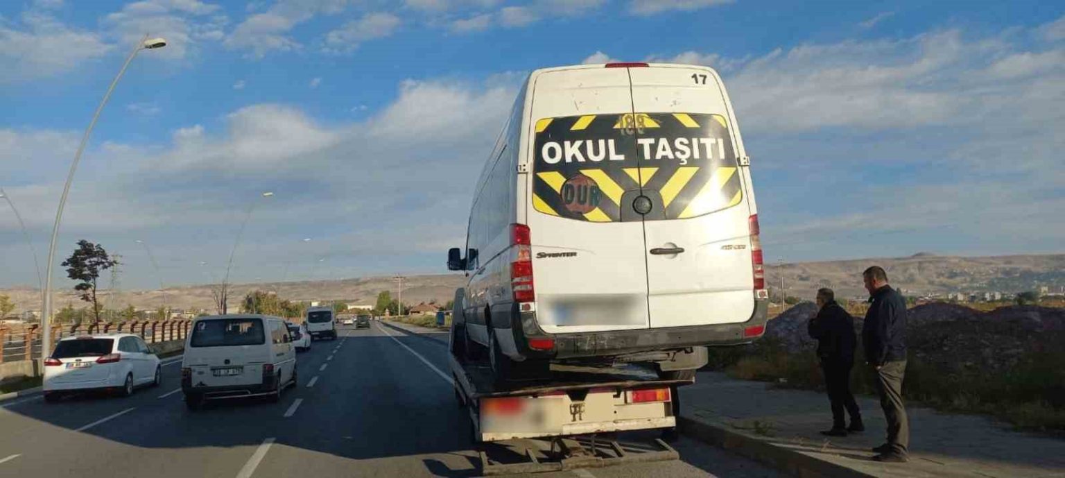 kayseride-personel-servislerine-denetim-95-servis-kontrol-edildi