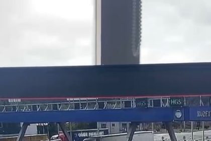 kuzey-marmara-otoyol-gisesinde-feci-kaza-kamerada