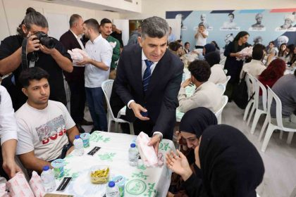 mersinde-sinava-hazirlanan-ogrencilere-doner-surprizi