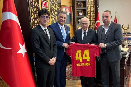 mhp-lideri-devlet-bahceli-yms-yonetimini-kabul-etti
