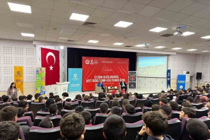 ogrenci-ve-yetiskinlere-afet-egitimi