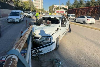 otomobil-bariyerlere-saplandi-1-yarali