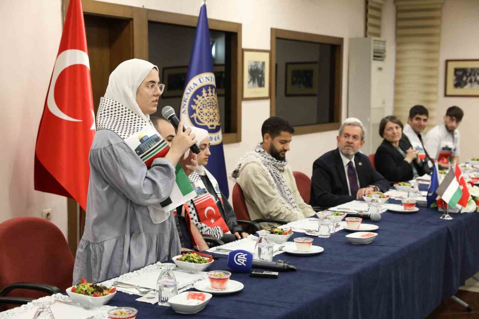 rektor-unuvar-filistinde-yasanan-acilarin-ardindan-gelen-ateskes-hepimiz-icin-bir-nefes-bir-umut-vesilesi-oldu