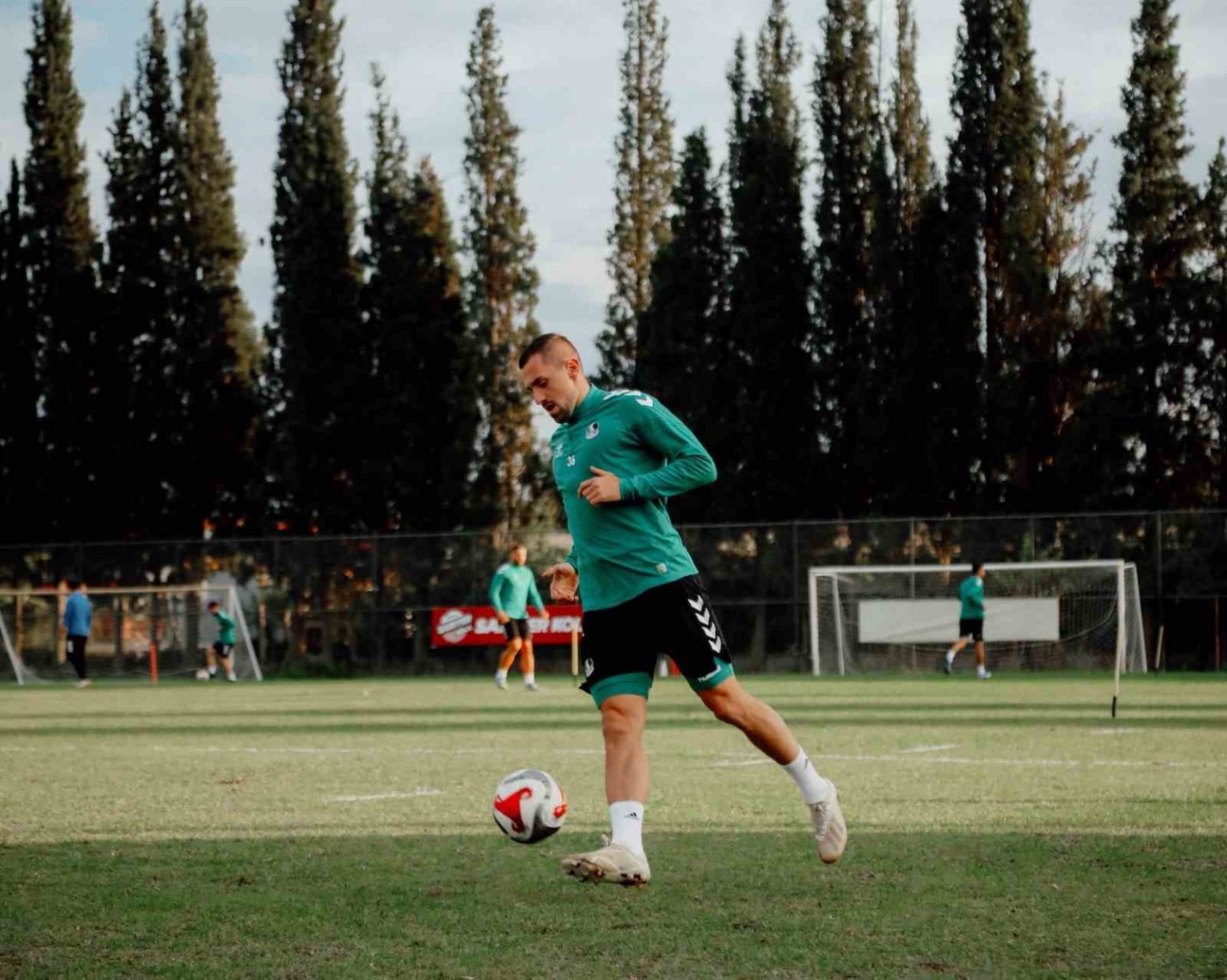 sakaryaspor-adana-demirspor-mesaisinde