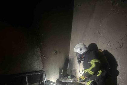 samandagda-yanan-ev-kullanilmaz-hale-geldi