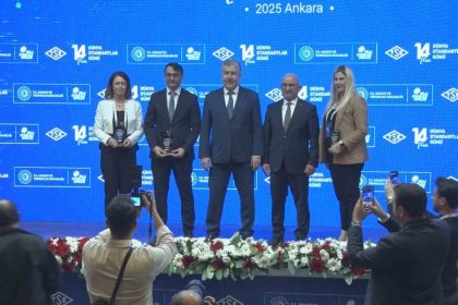 sanayi-ve-teknoloji-bakan-yardimcisi-donmez-gelecege-emin-adimlarla-yurumeye-devam-ediyoruz