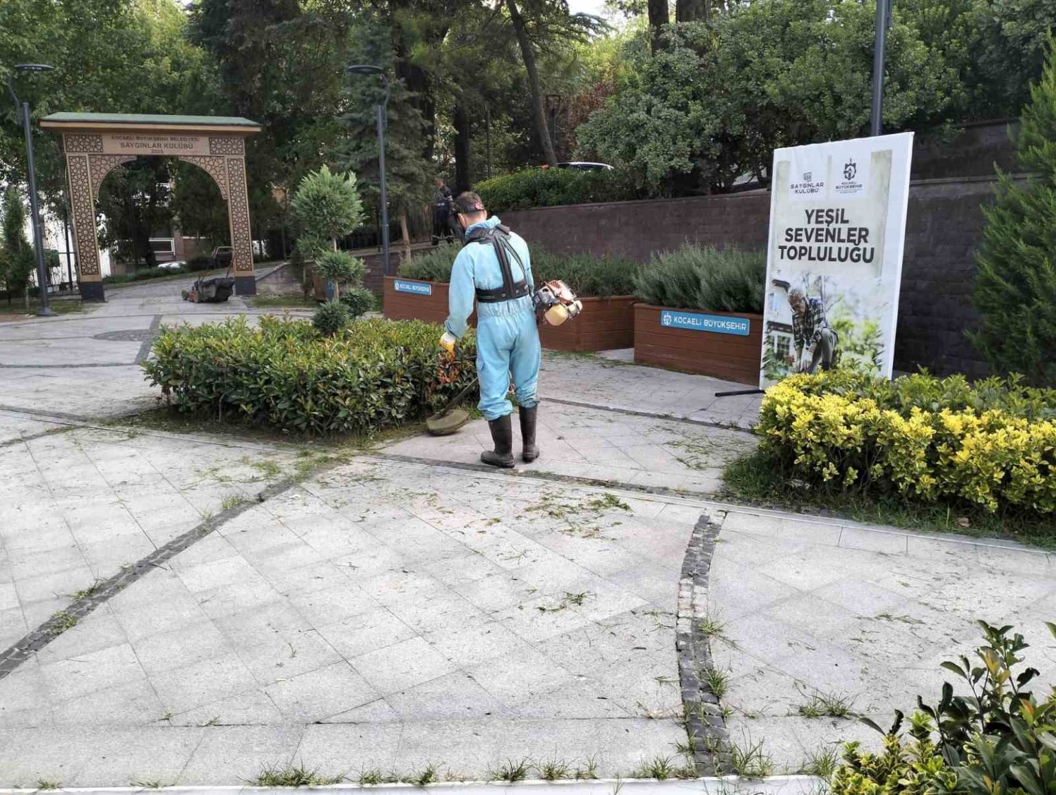 sayginlar-kulubunde-bahar-temizligi