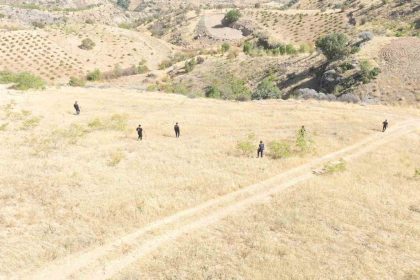 siirtte-kayip-alzaymir-hastasi-yasli-adami-bulmak-icin-250-kilometrekare-alana-bakildi