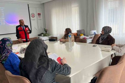 sosyal-hizmet-personeline-bakanligin-calismalari-anlatildi